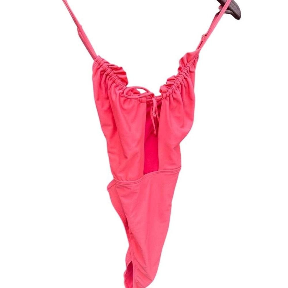 Shade & Shore Women's Pink Ruched Keyhole One Piece Swimsuit